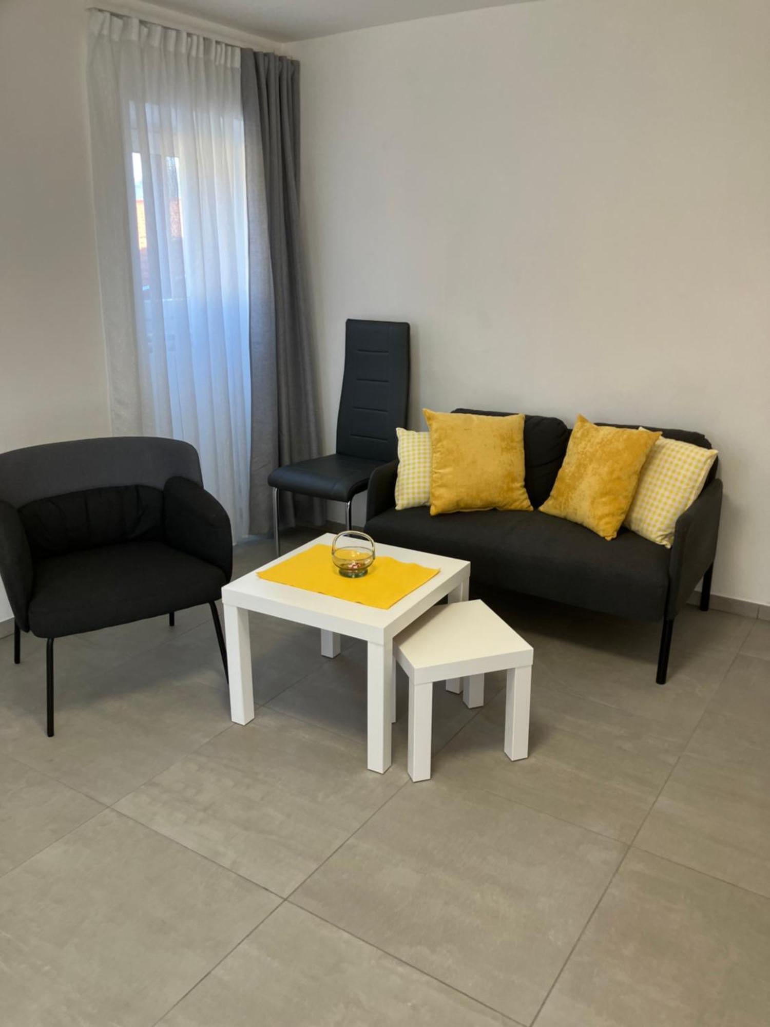 Residenza Giovanni Contone ภายนอก รูปภาพ